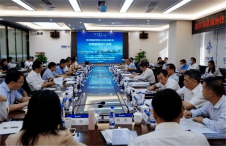 深圳沿江項(xiàng)目隧道重大技術(shù)方案咨詢(xún)?cè)u(píng)審會(huì)成功召開(kāi)